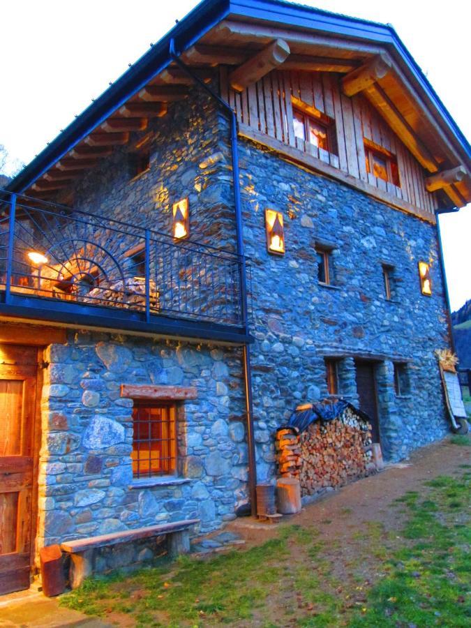 Chalet Cuore Selvatico Monno Екстериор снимка