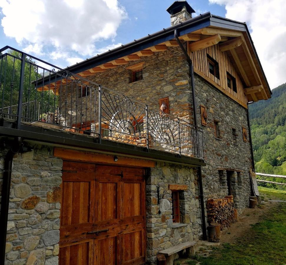 Chalet Cuore Selvatico Monno Екстериор снимка