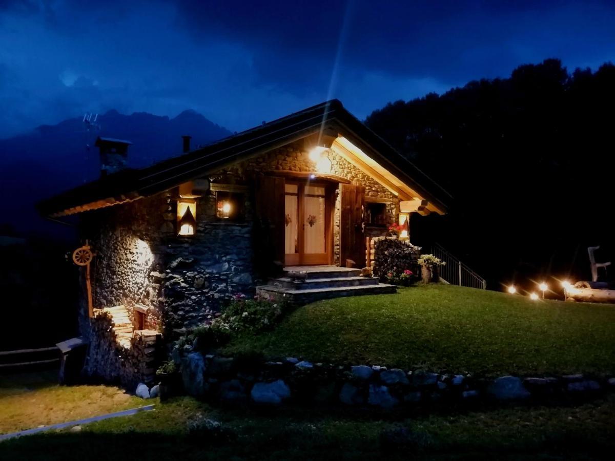 Chalet Cuore Selvatico Monno Екстериор снимка