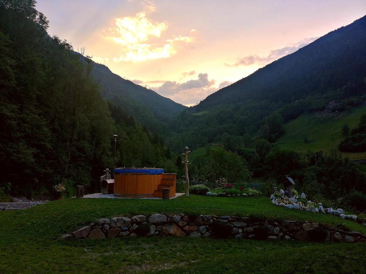 Chalet Cuore Selvatico Monno Екстериор снимка