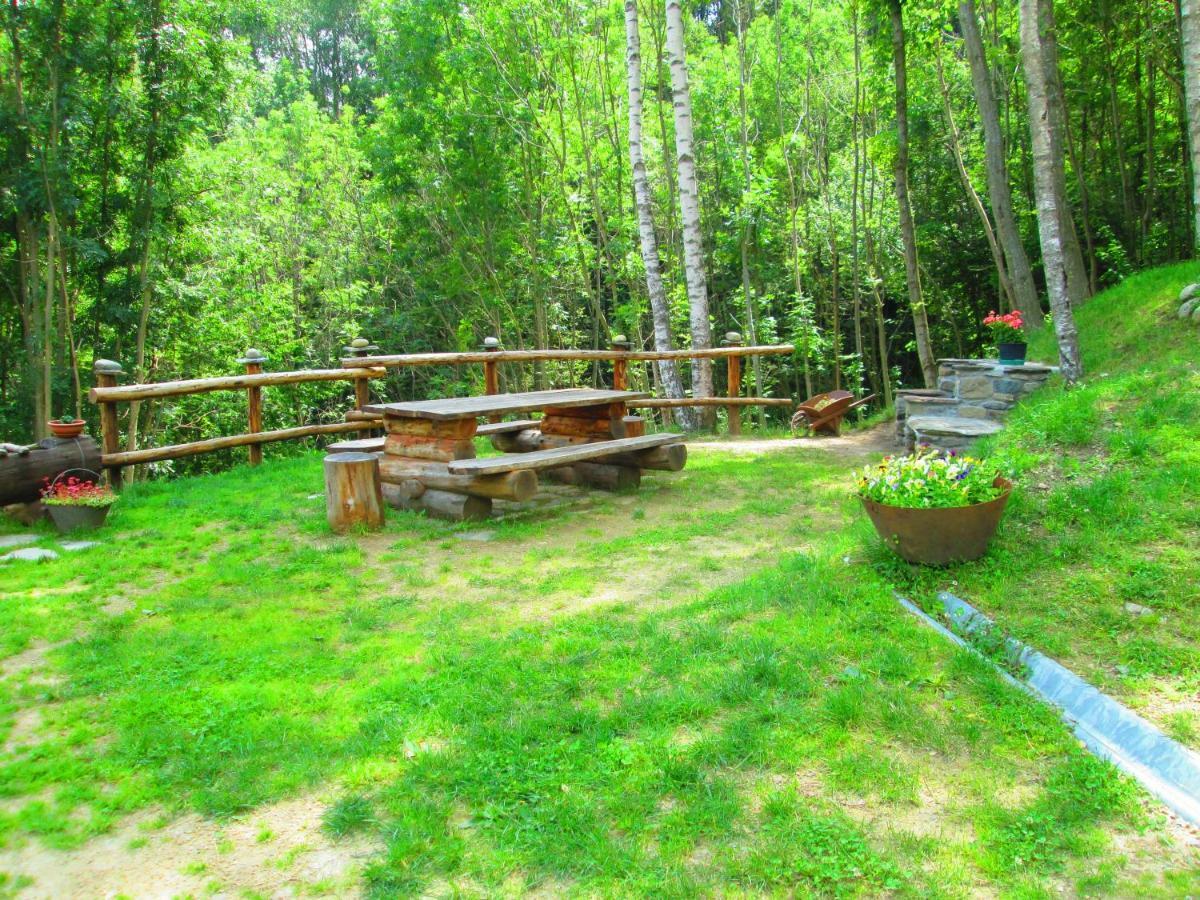 Chalet Cuore Selvatico Monno Екстериор снимка
